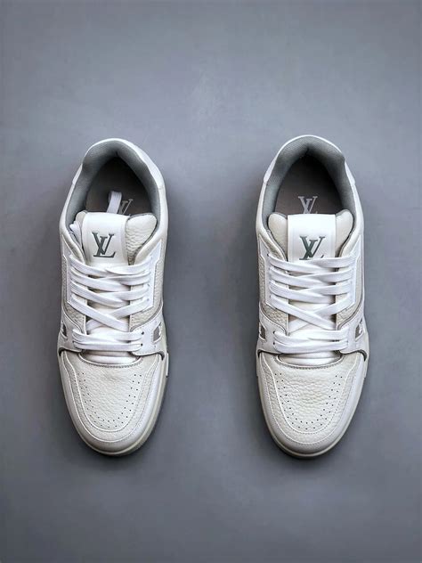 lv trainer white signature